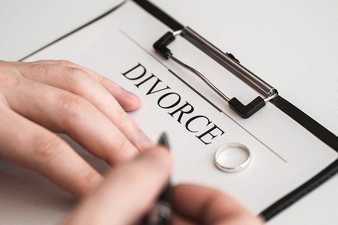 How to Secretly Plan a Divorce